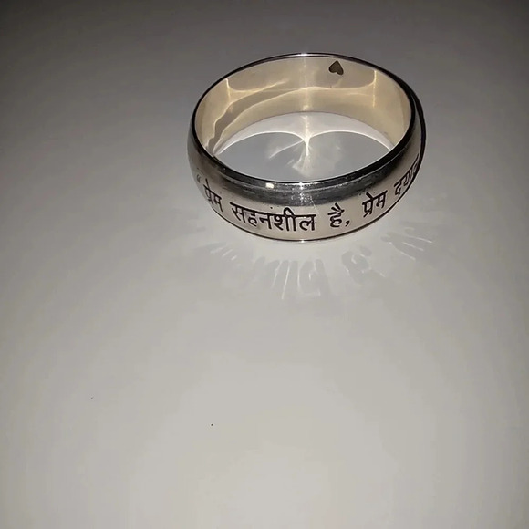 Trades of Hope Corinthians Bangle, Trades of Hope gray beaded bracelet. - Picture 3 of 6